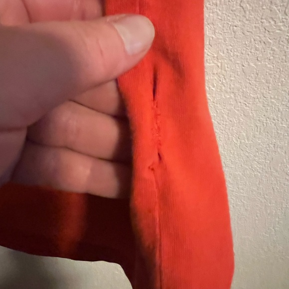 💃🏾 Set of Three Imperfect Zumba Tanks Size Large - Picture 7 of 15